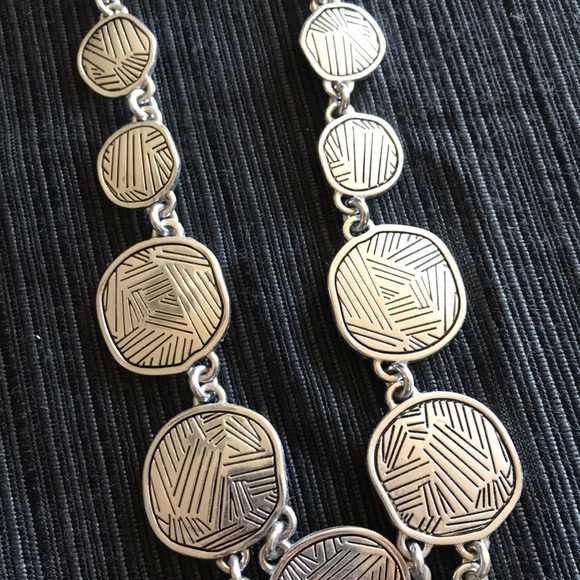 Lia Sophia Necklace - Picture 4 of 6